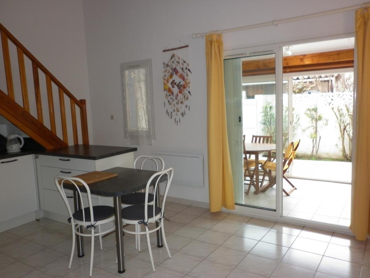 Les Amandines Vila Agde Exterior foto
